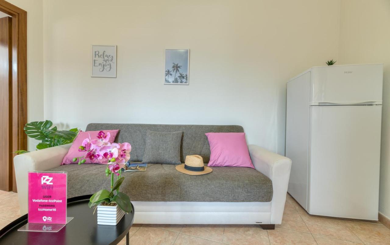 IzzHome Escape Villa San Pietro Exterior foto